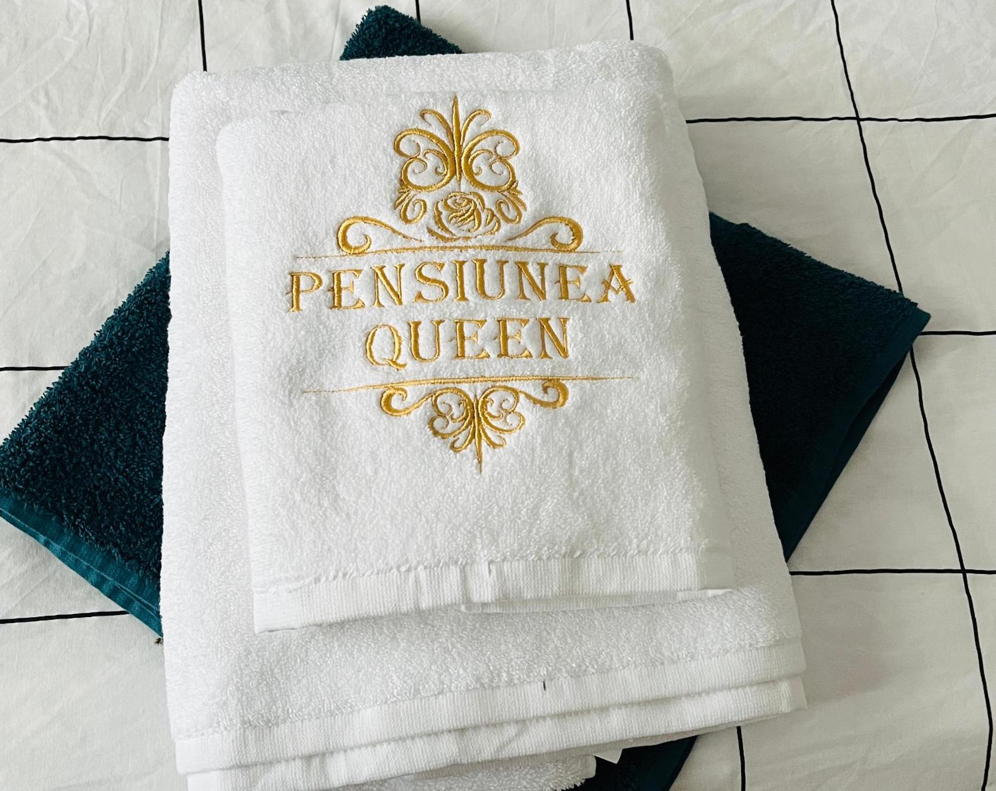 Pensiunea Queen Remetea Mare Ngoại thất bức ảnh