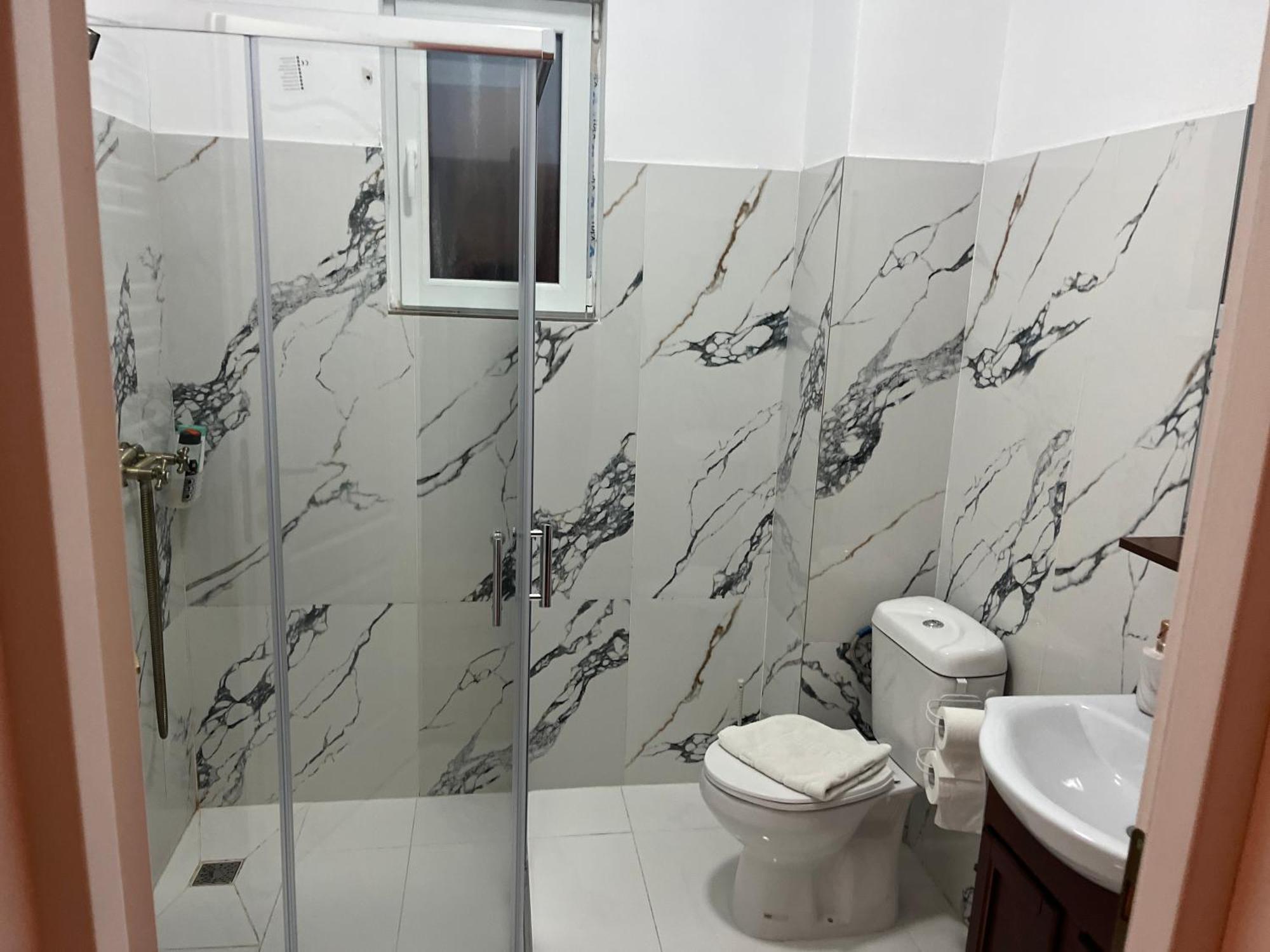 Pensiunea Queen Remetea Mare Ngoại thất bức ảnh